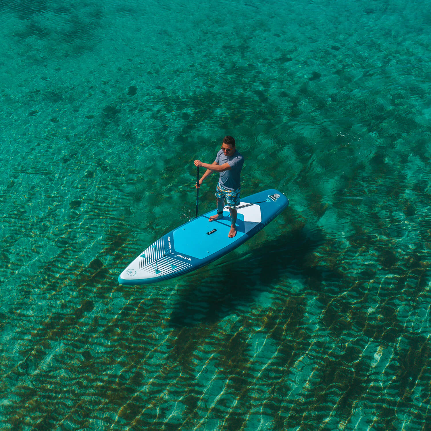 Stand up paddle mora sur l'eau